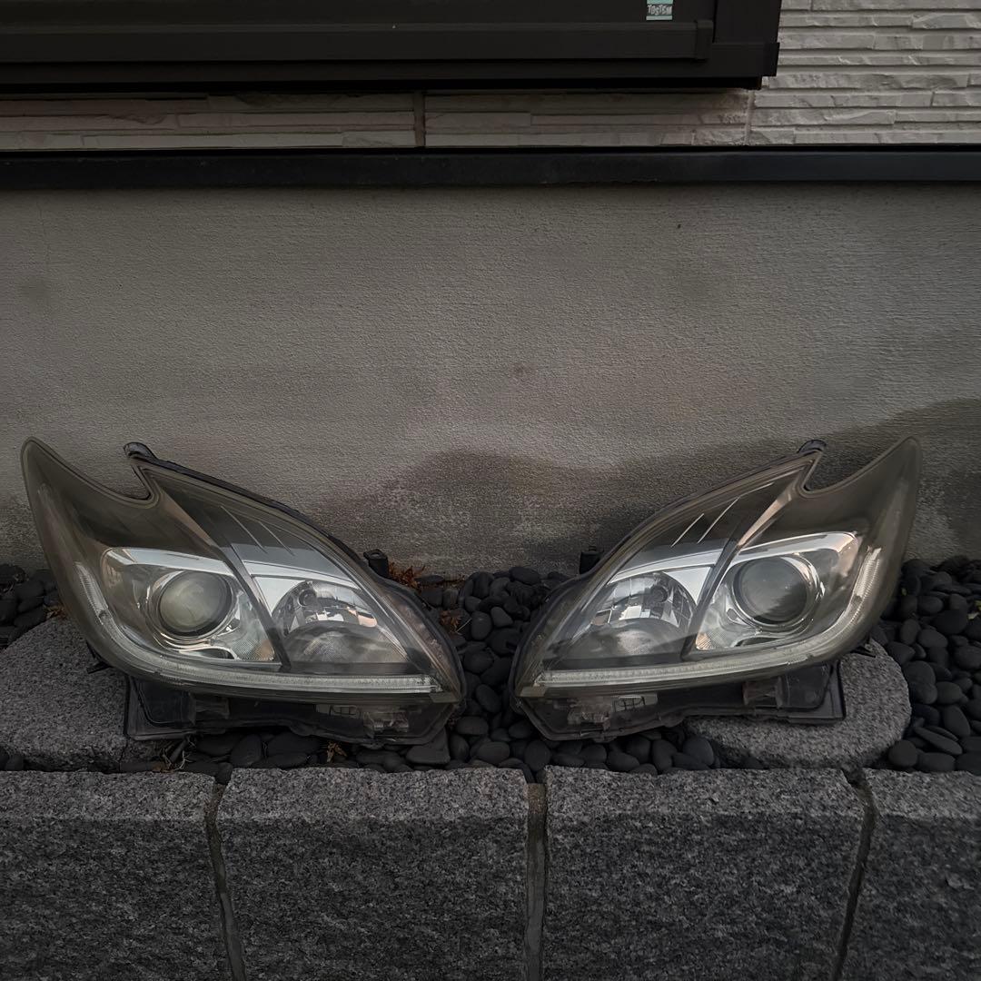 30プリウス　純正後期HIDヘッドライト tmkz000092-002-00_01.jpg