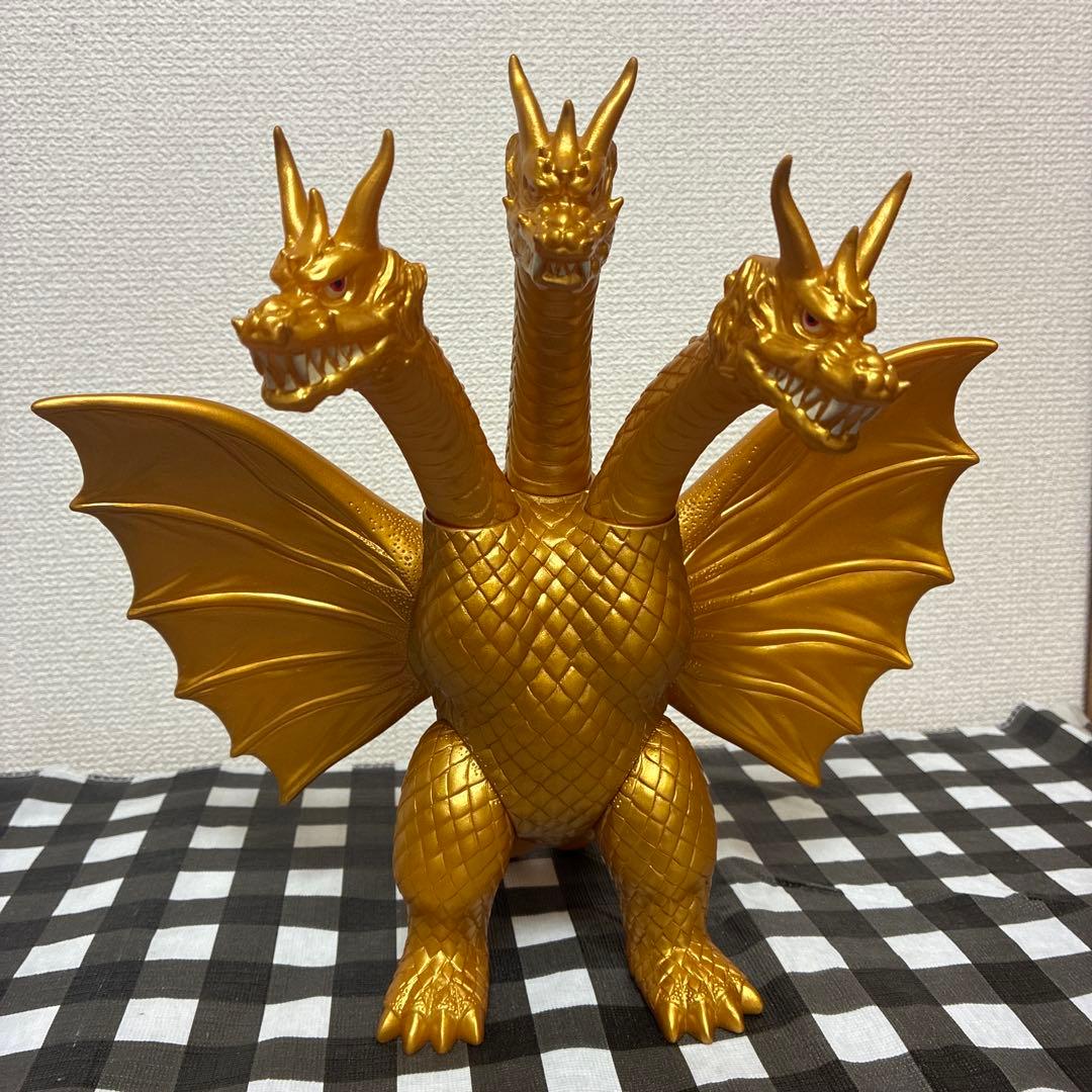 ゴールド キングギドラ ソフビ フィギュア 怪獣郷 - メルカリ