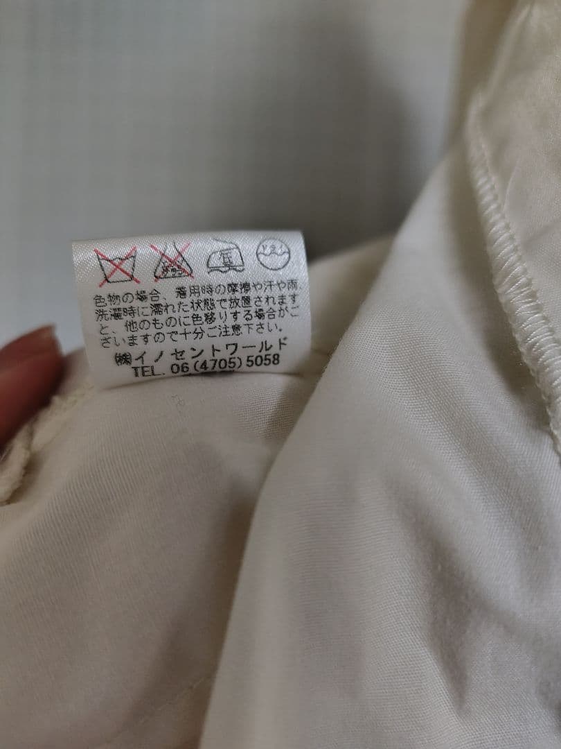 d*7様 イノセントワールド レースフリル タックブラウスの通販はau PAY