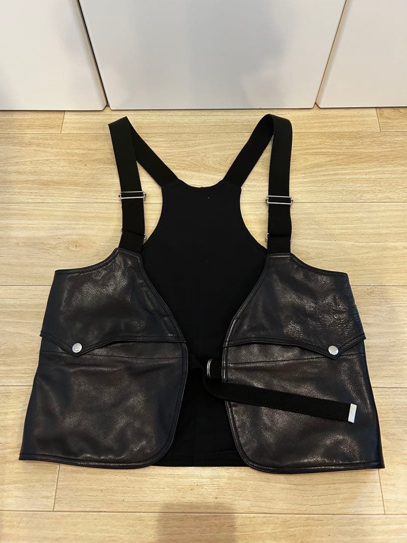 タトゥースタジオヤマダ レザーベスト - メルカリ