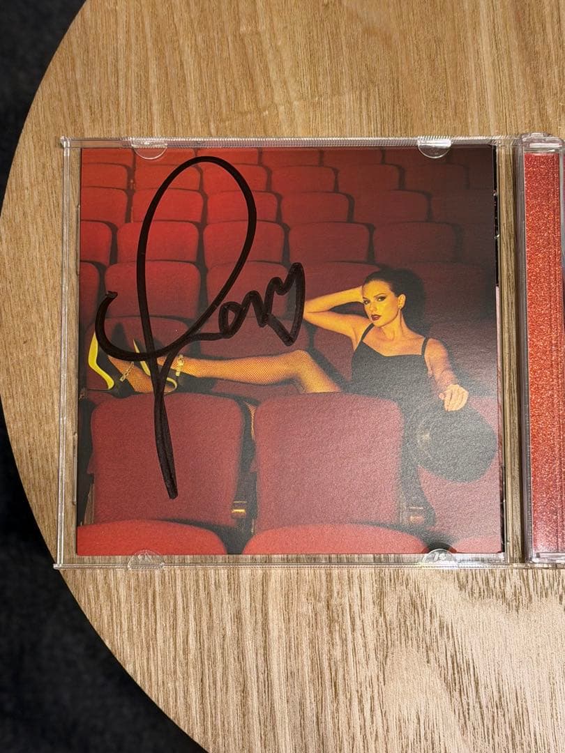 洋楽 THE LIFE OF A SHOWGIRL CD SIGNED PHOTO 4 Taylor Swift Life of a Showgirl CD + Hand Signed Photo 1, 2, 3, or