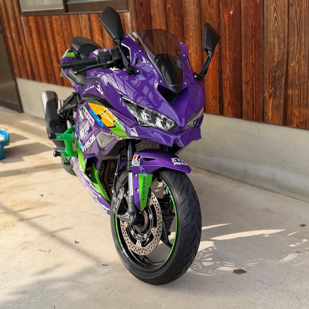 Kawasaki Ninja ZX-25r 2024 - バイクウェア・装備特別