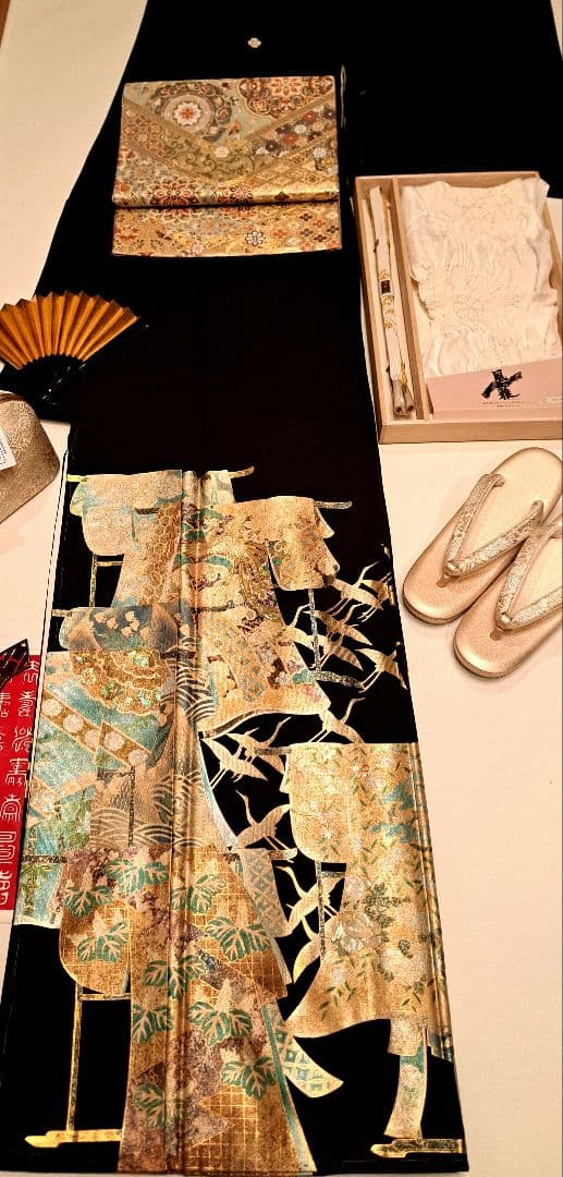 新品、未使用❇️豪華黒留め袖 螺鈿 金銀彩 比翼仕立て フルセット