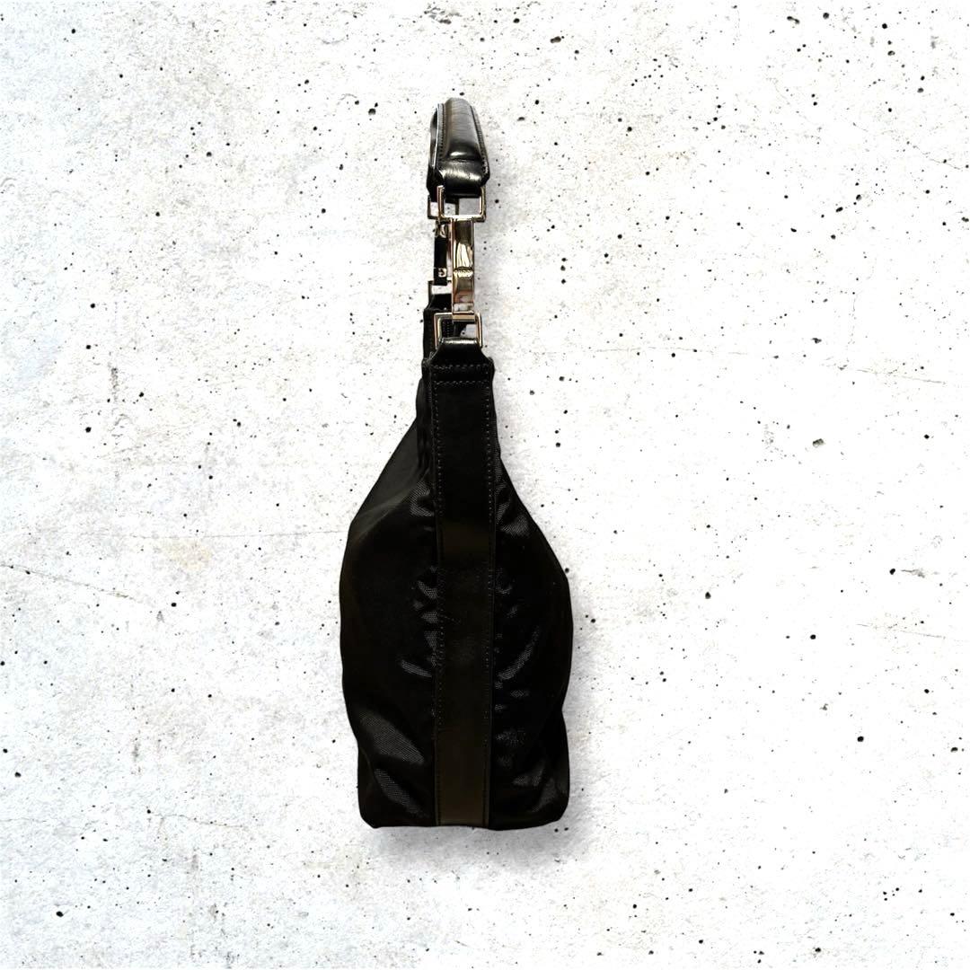 GUCCIグッチ ワンショルダーバッグ ナイロン 黒 トートバッグ 金具