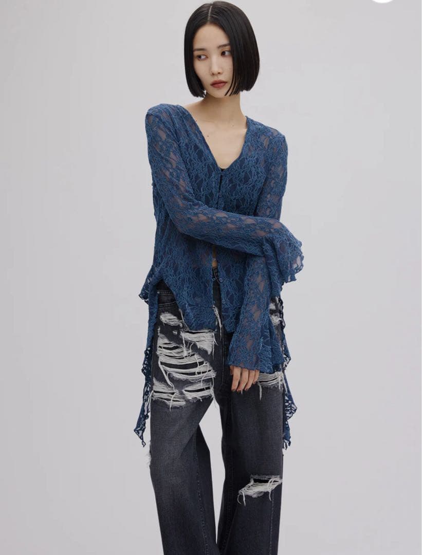 Ameri UND 2WAY CUT LACE FRILL TOP - メルカリ