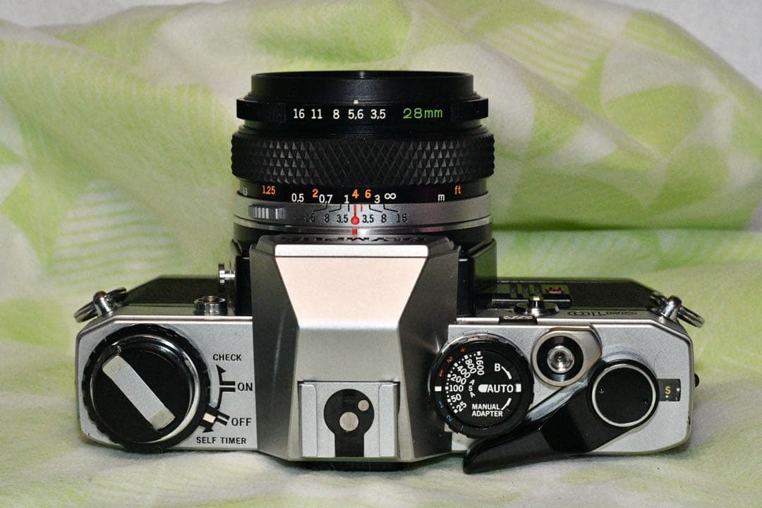 お値引き《動作品》OLYMPUS OM10 +広角レンズ　a407-1