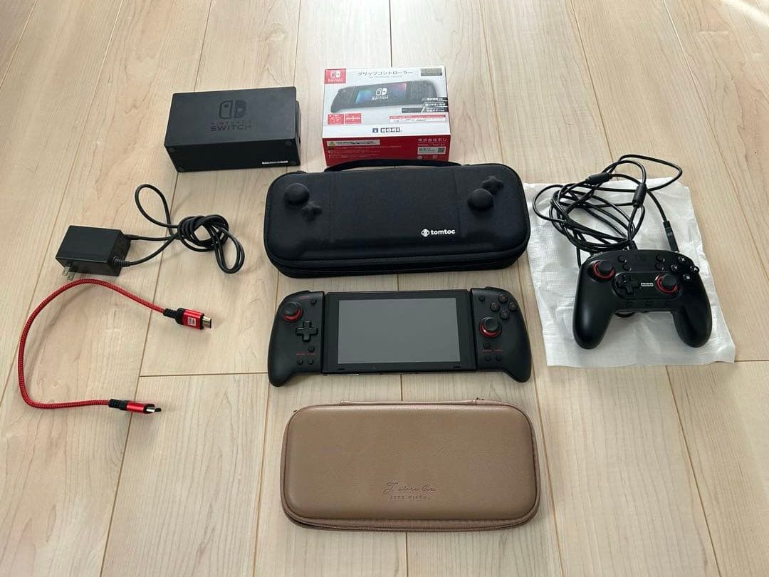 Nintendo Switch 本体 + コントローラーセット おまけ付き 良好 TVモードでもプレイできるアタッチメントとセット「グリップ