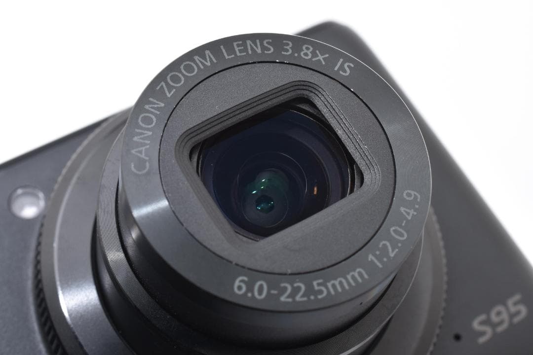 キヤノン　Canon PowerShot S95 《元箱・SDカード付属》