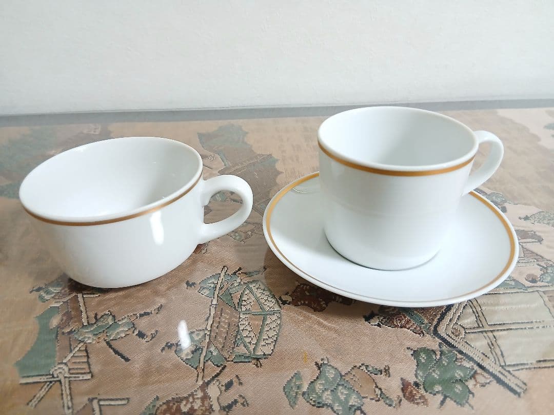 70年代　パンナム　ファーストクラス　機内　カップ　ソーサー　パンアメリカン航空 パンナム（パン＝アメリカン航空）黄金時代の70年代前半。ファーストや