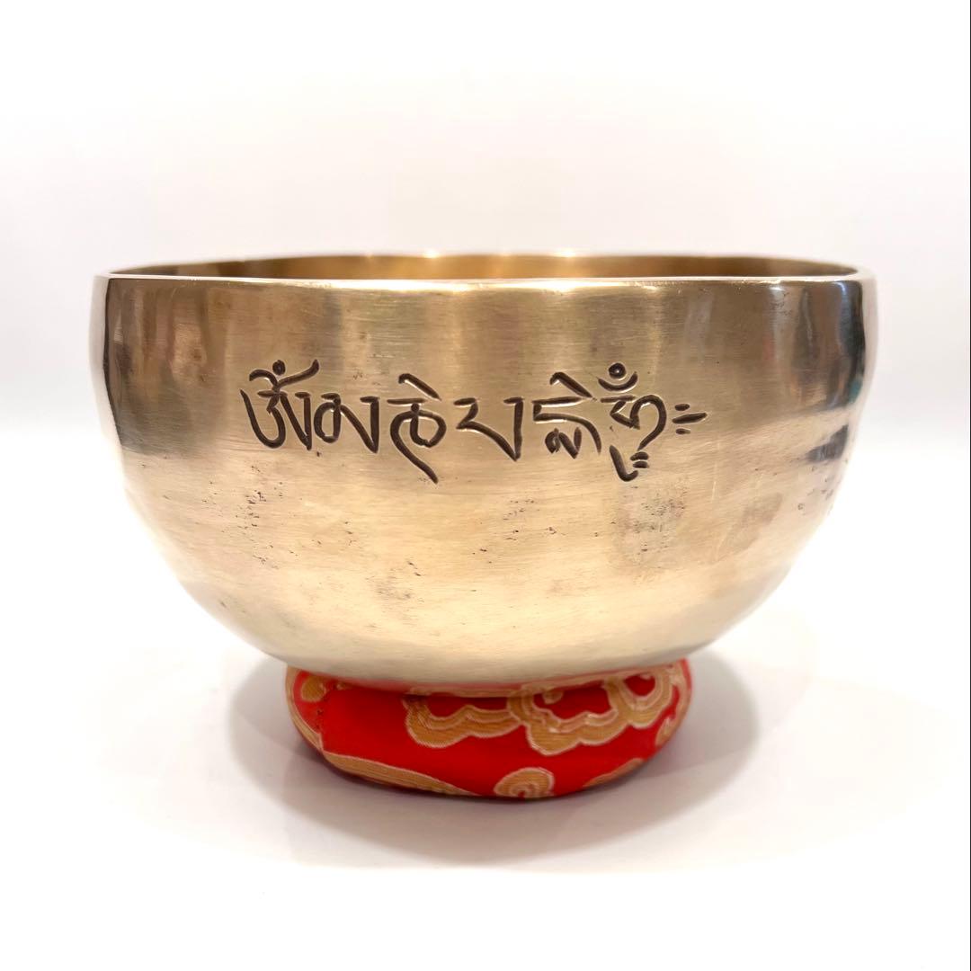 フルムーン マットゴールド 16cm D音 シンギングボウル