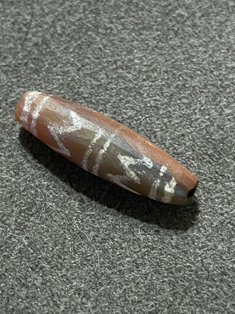 古代エッチドカーネリアン　天珠