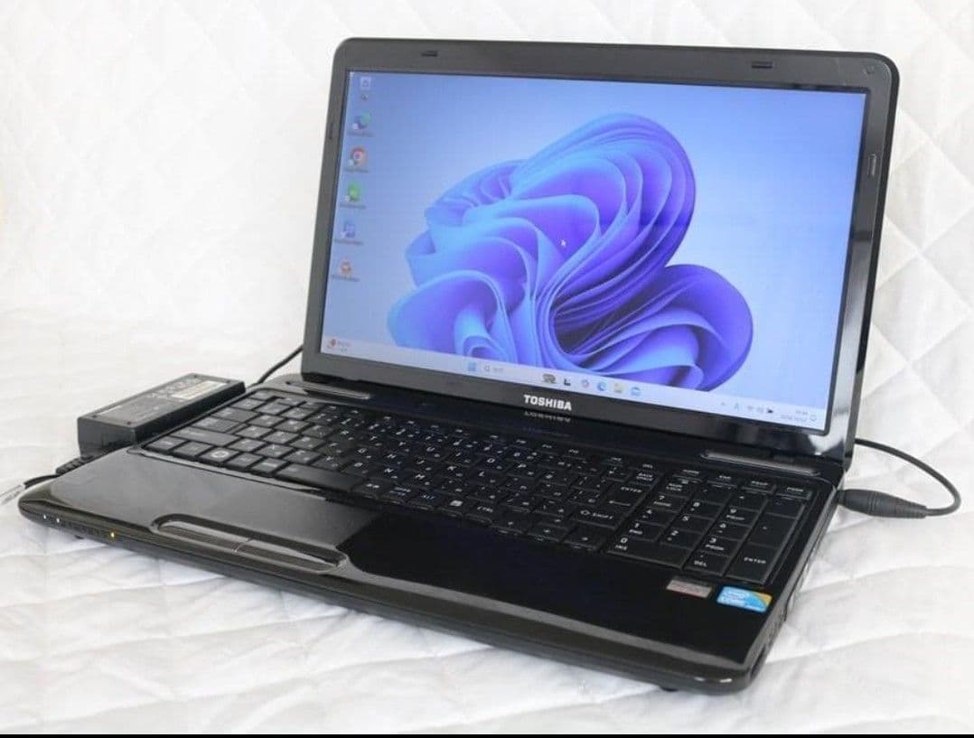 dynabook T350☆Windows11☆Core i5☆4G☆SSD☆ dynabook T350☆Windows11☆Core i5☆4G☆SSD☆ dynabook T350