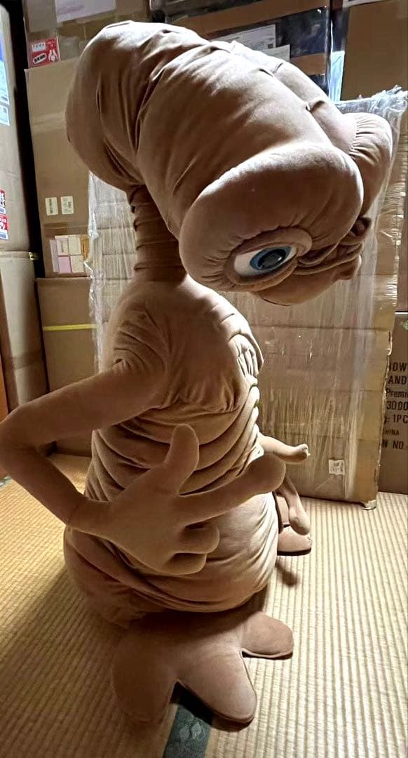 ☆ E.T 等身大 ぬいぐるみ ☆トイザらス 廃盤品 ☆110cm - メルカリ