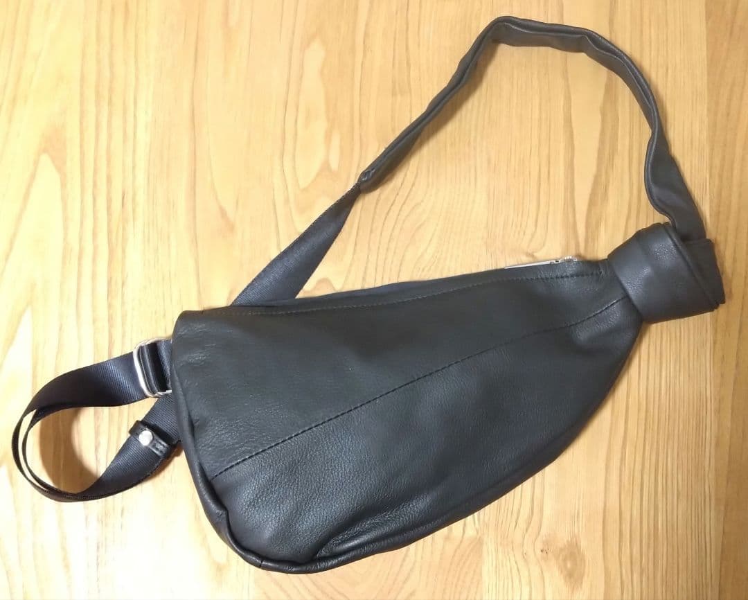 POMTATA　ポンタタ カウレザー ボディバッグ 楽天市場】セール【20%OFF】POMTATA ポンタタ カウレザー ボディバッグ