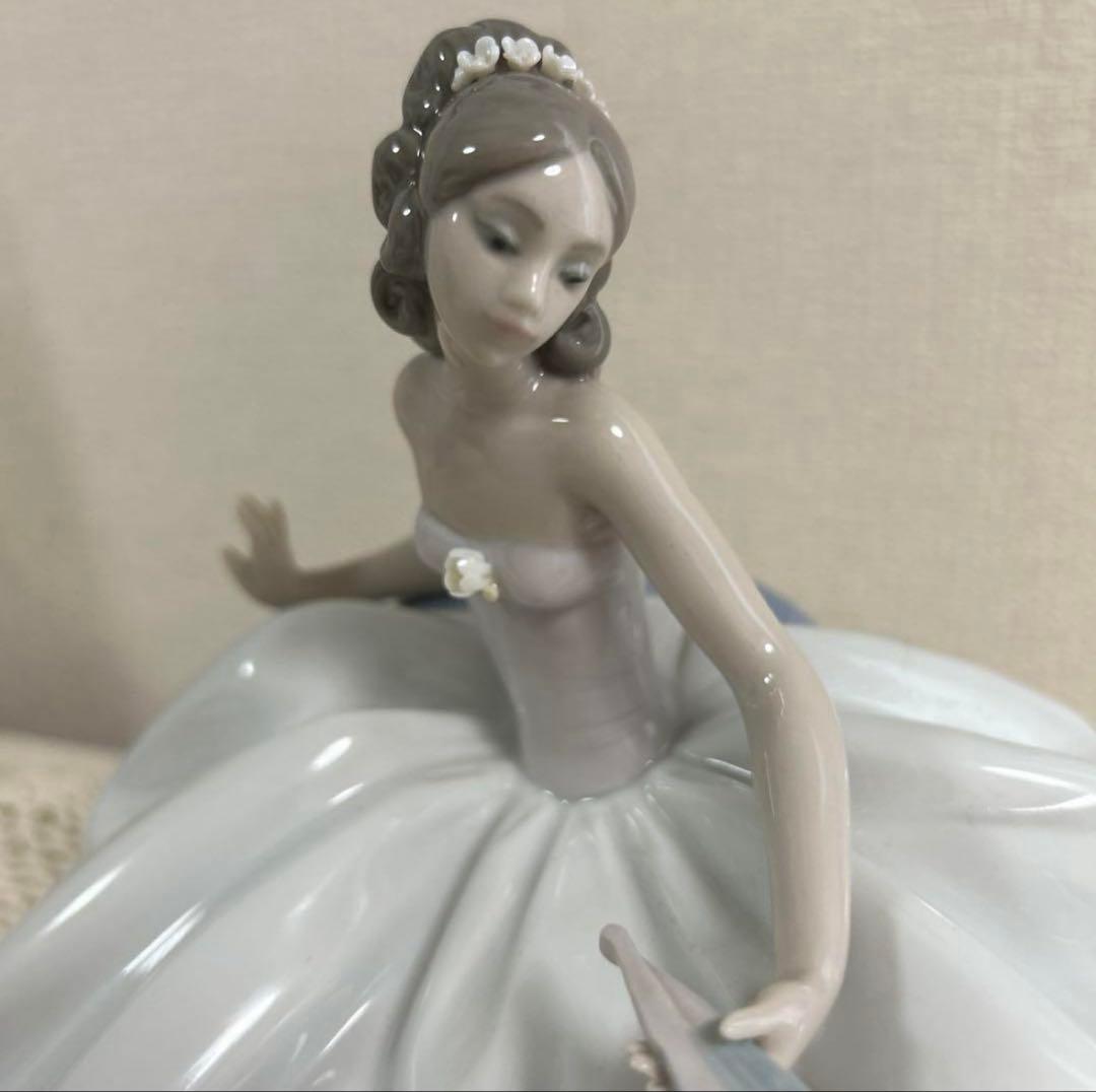 リヤドロ お祭り ひと休み 舞踏会