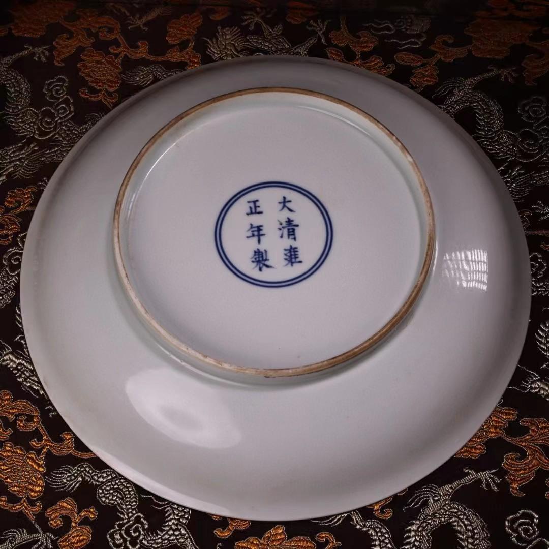 中国古美術・旧蔵粉彩陶磁器中皿・瑞獣龍絵皿・置物・純手描き・漆箱付