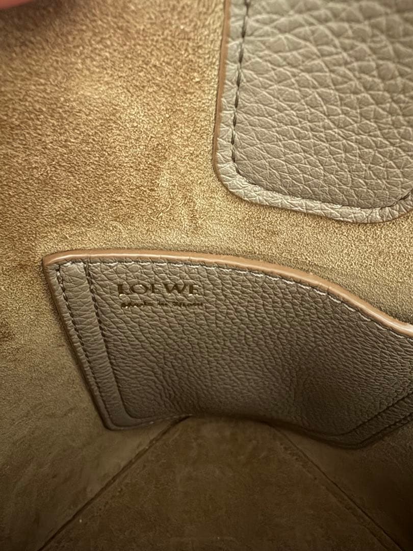 美品！LOEWE ロエベ べプルミニサンド バケツショルダーバッグ - メルカリ