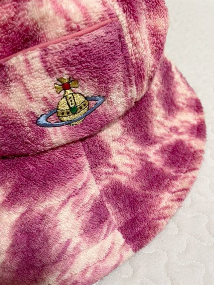 新品同様】ヴィヴィアンウエストウッド ピンクレオパードパイル帽子豹