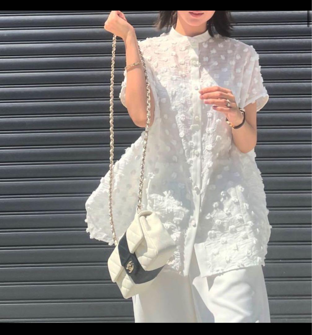 HIAND Fluffy dot Shirt