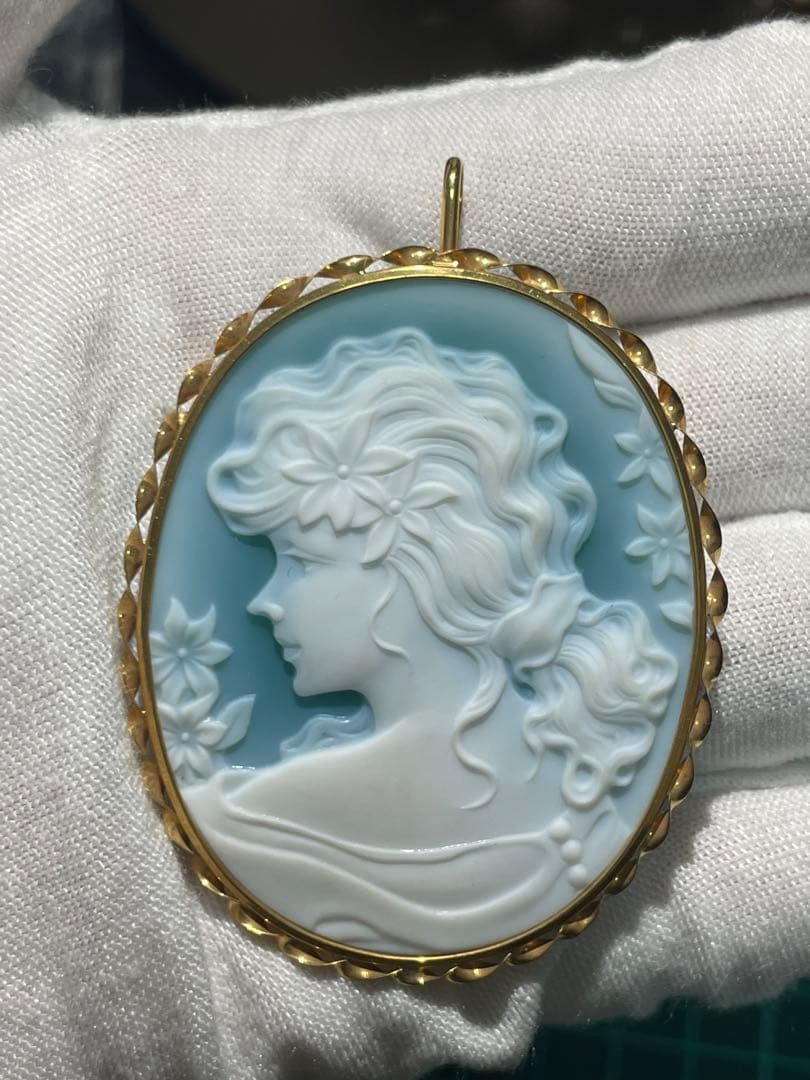 18k，大きめ、カメオペンダントトップとブローチ、両用19.1g