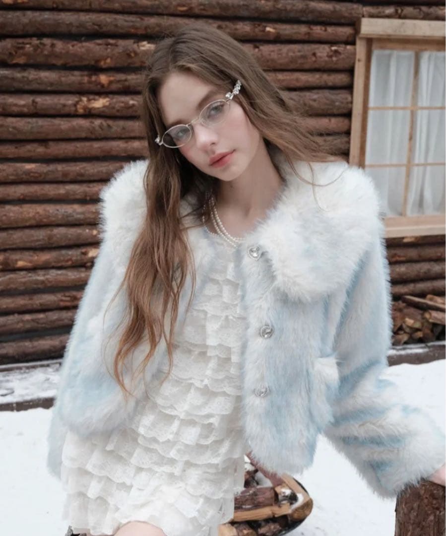 水色ファーコート ボタン付き ショート丈 メルヘン ブルー ジャケット