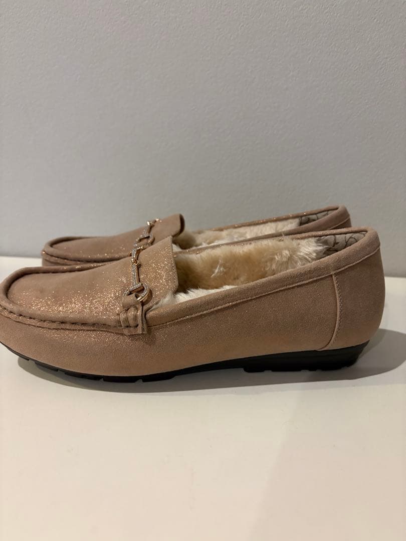 卑弥呼　ヒミコ　HIMIKO ビジュービットふわふわモカ　24.5cm