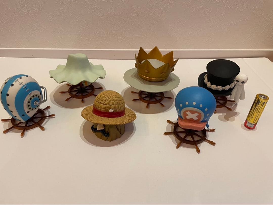 ワンピース キャラクター帽子フィギュア 6個セット - メルカリ