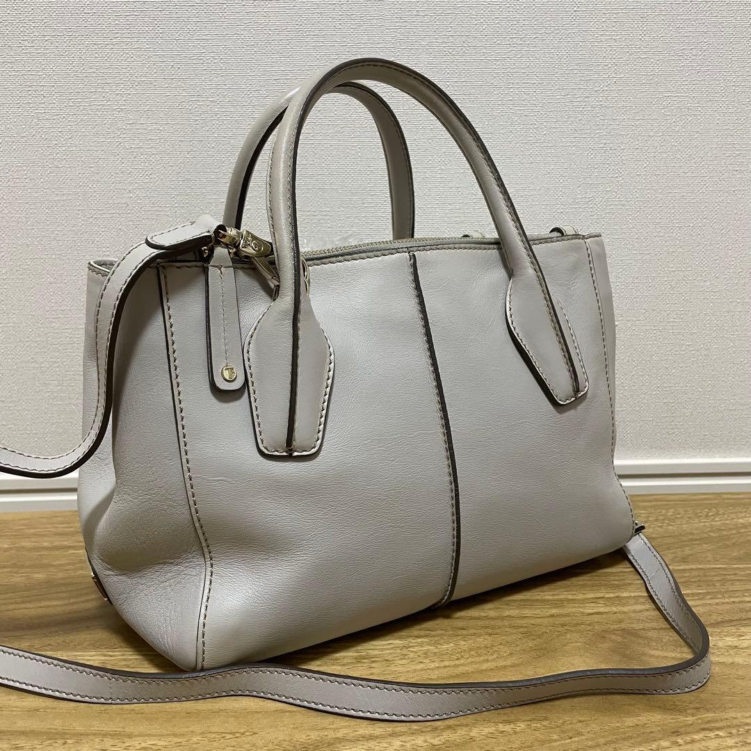 《美品》TOD’S （トッズ）レザー ハンドバッグ ライトグレー系