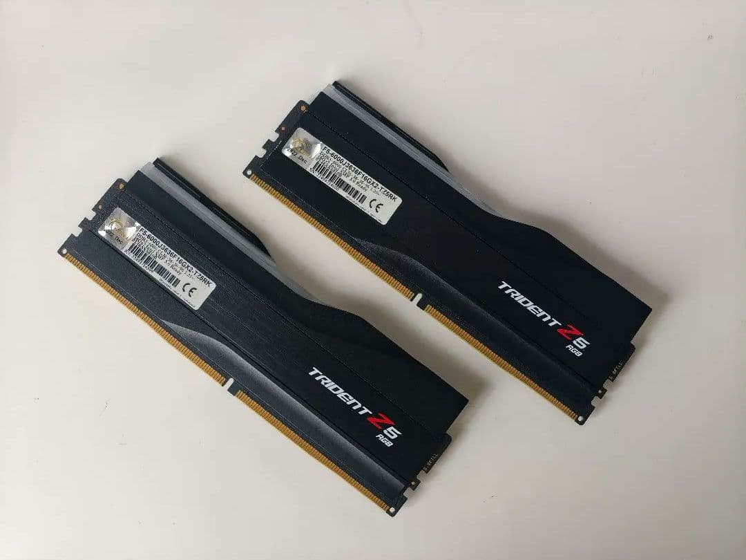 DDR5メモリ 32GB(16GB×2) Trident Z5 RGBシリーズ - メルカリ