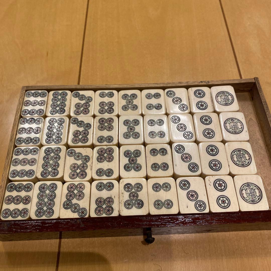 アンティークの麻雀牌（骨牌背竹麻雀牌）、美品 骨董品 - メルカリ