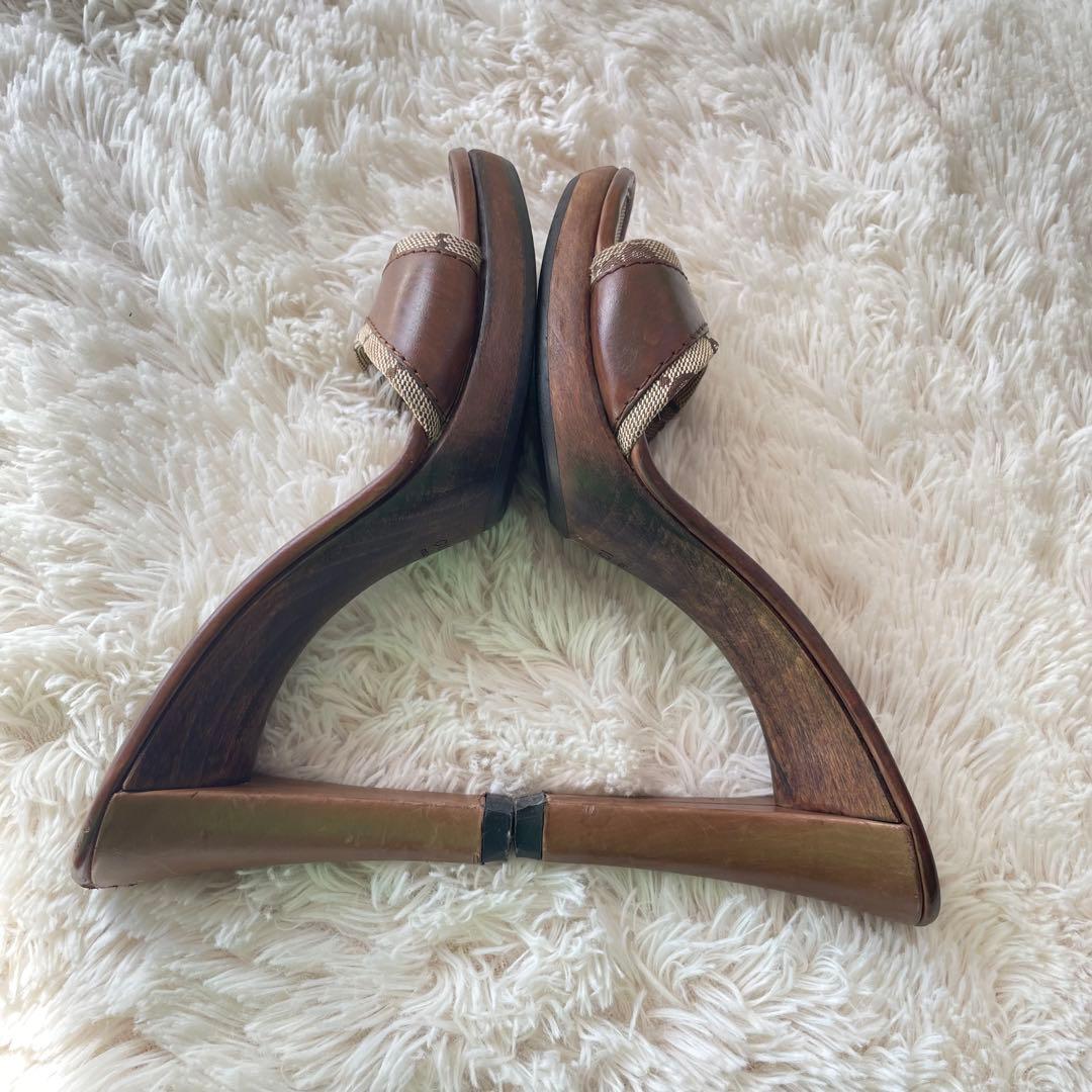 超美品 グッチ 23.5cm ミュールサンダル GG柄 キャンバス　シグネチャー