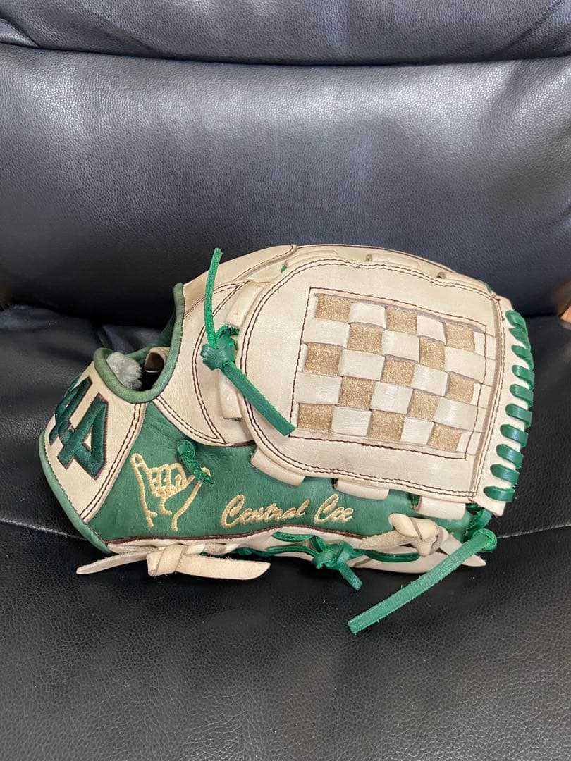 手塚公康　44 forty four 野手用グローブ