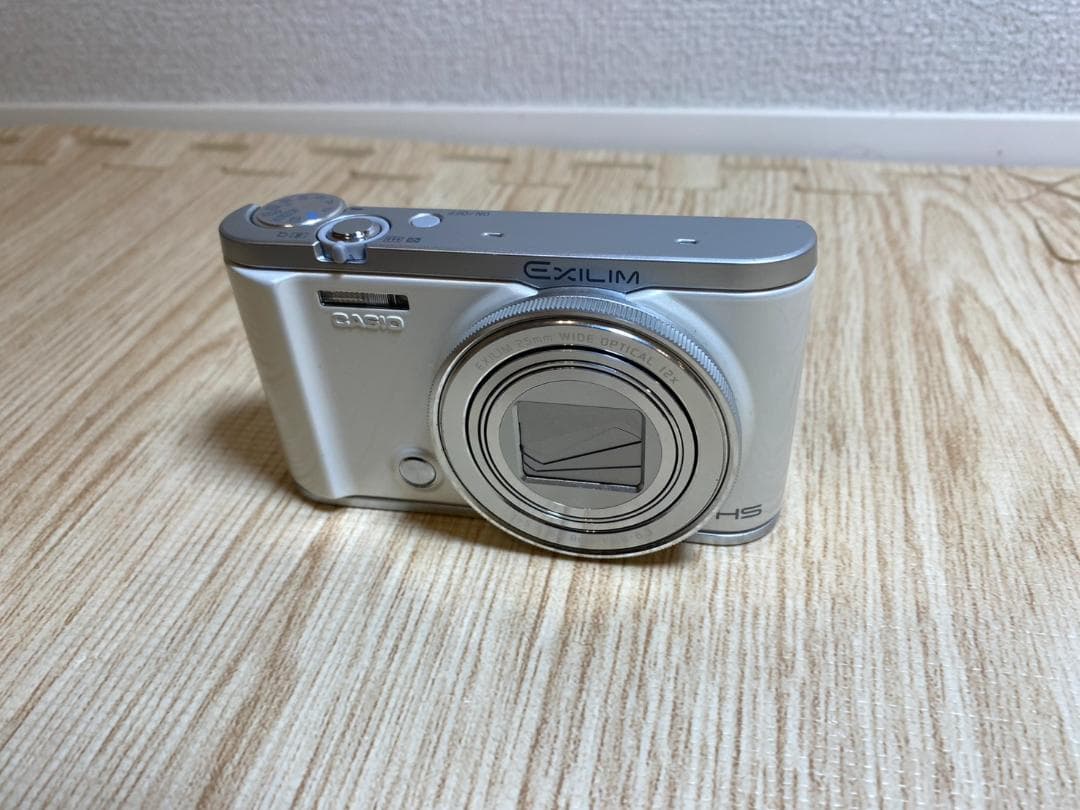 EXILIM EX-ZR3200 デジタルカメラCASIO EX-ZR3200 | HIGH SPEED | デジタルカメラ | CASIO