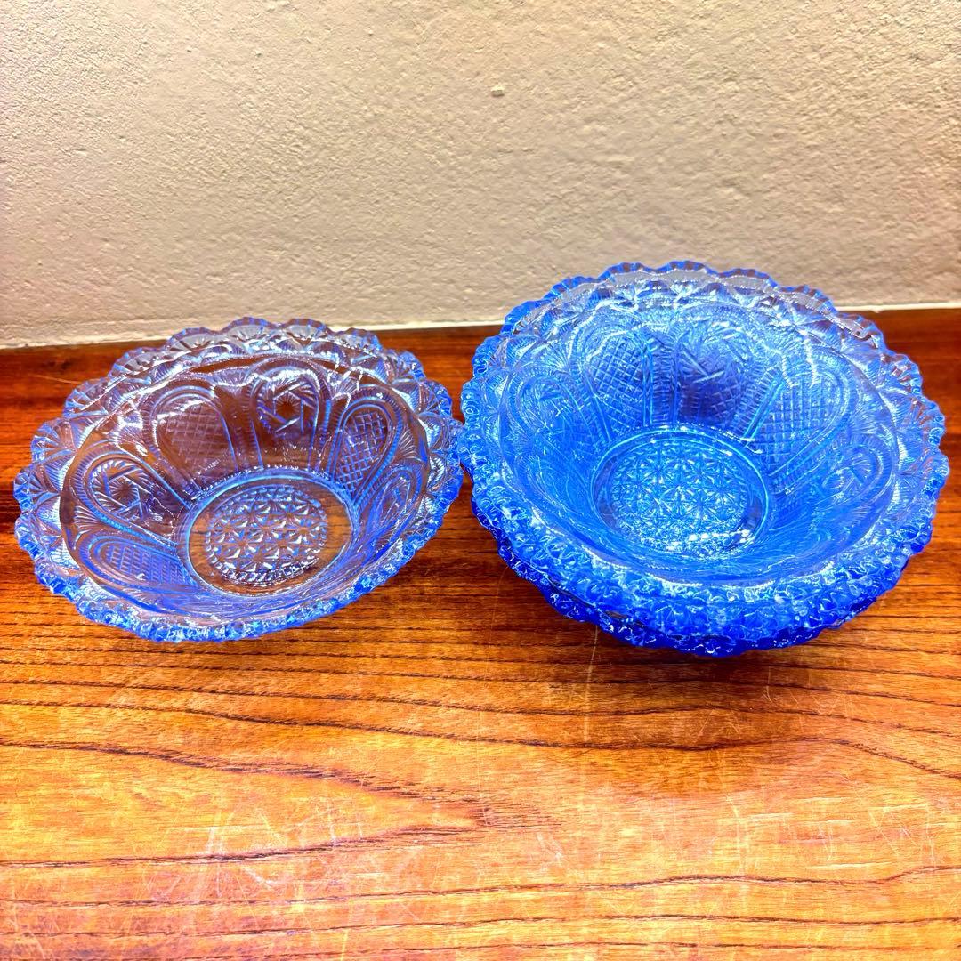 大正ガラス 昭和レトロ プレスガラス 戦前 青色 ウランガラス 和ガラス