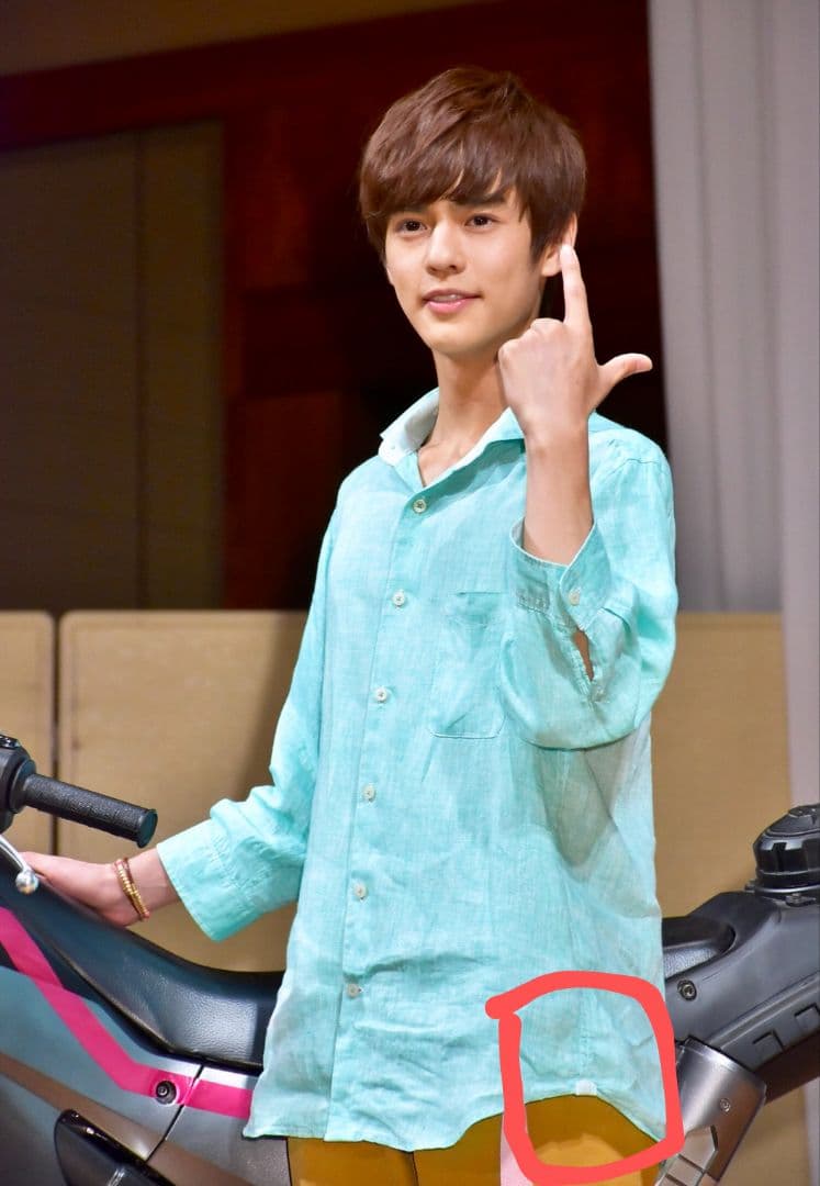 希少】 常磐ソウゴ 着用 衣装 シャツ 同型同色 XLサイズ - メルカリ