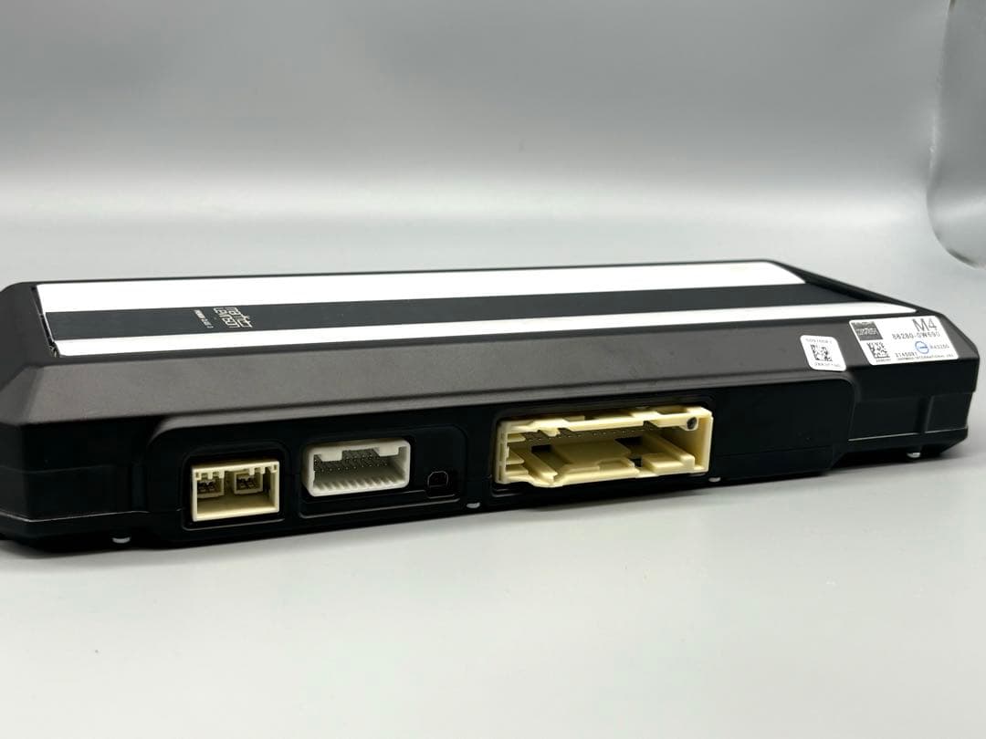 レクサスIS 300h純正マークレビンソンアンプ 86280-0W690 不具合