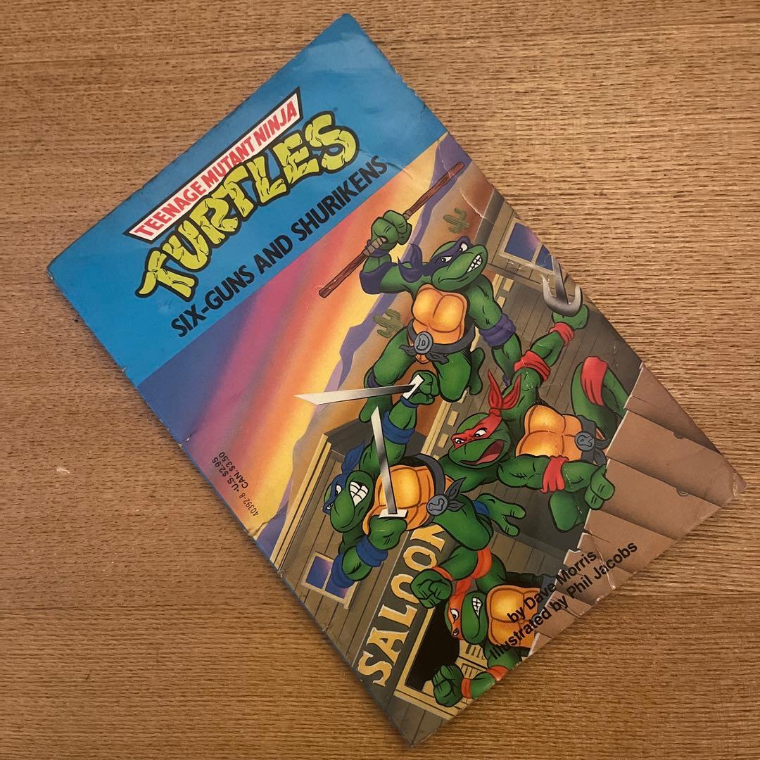 洋書】ミュータント・タートルズ 「Six-Guns and Shurikens - メルカリ