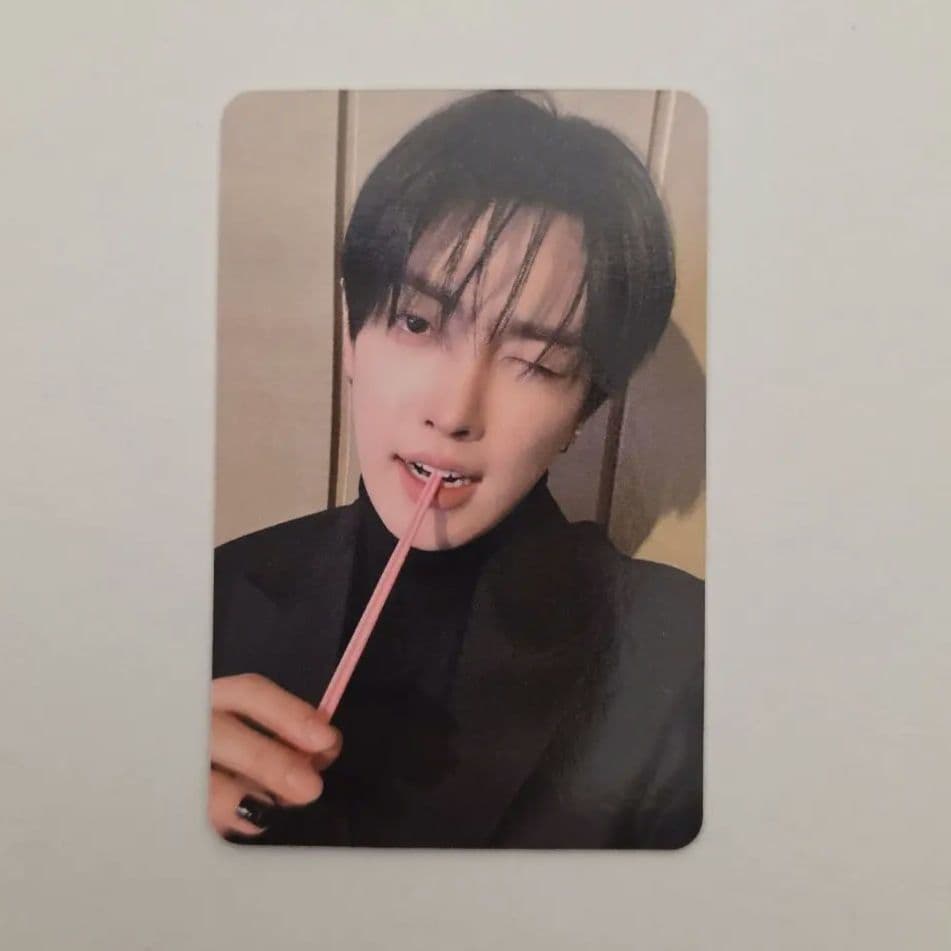 ATEEZ applemusic ストロー トレカ ホンジュン カフェ ラキドロ - メルカリ