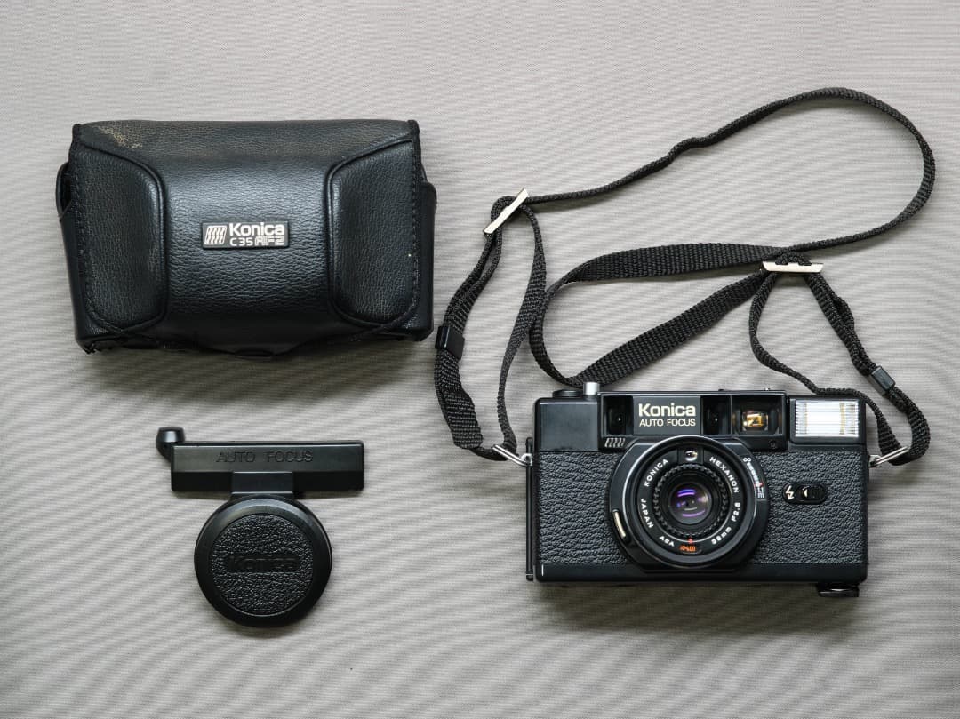 【完動品】 Konica C35 AF2 フィルムカメラ モルト交換済み 完動品】 Konica C35 AF2 フィルムカメラ モルト交換済み - メルカリ
