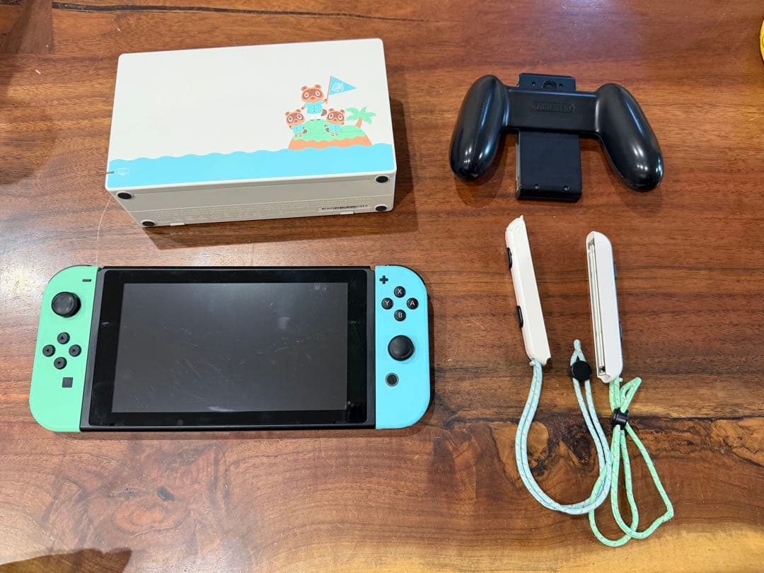 Nintendo Switch グリーン/ブルー どうぶつの森版 本体 あつまれ どうぶつの森」特別デザインのSwitch本体セットとキャリング