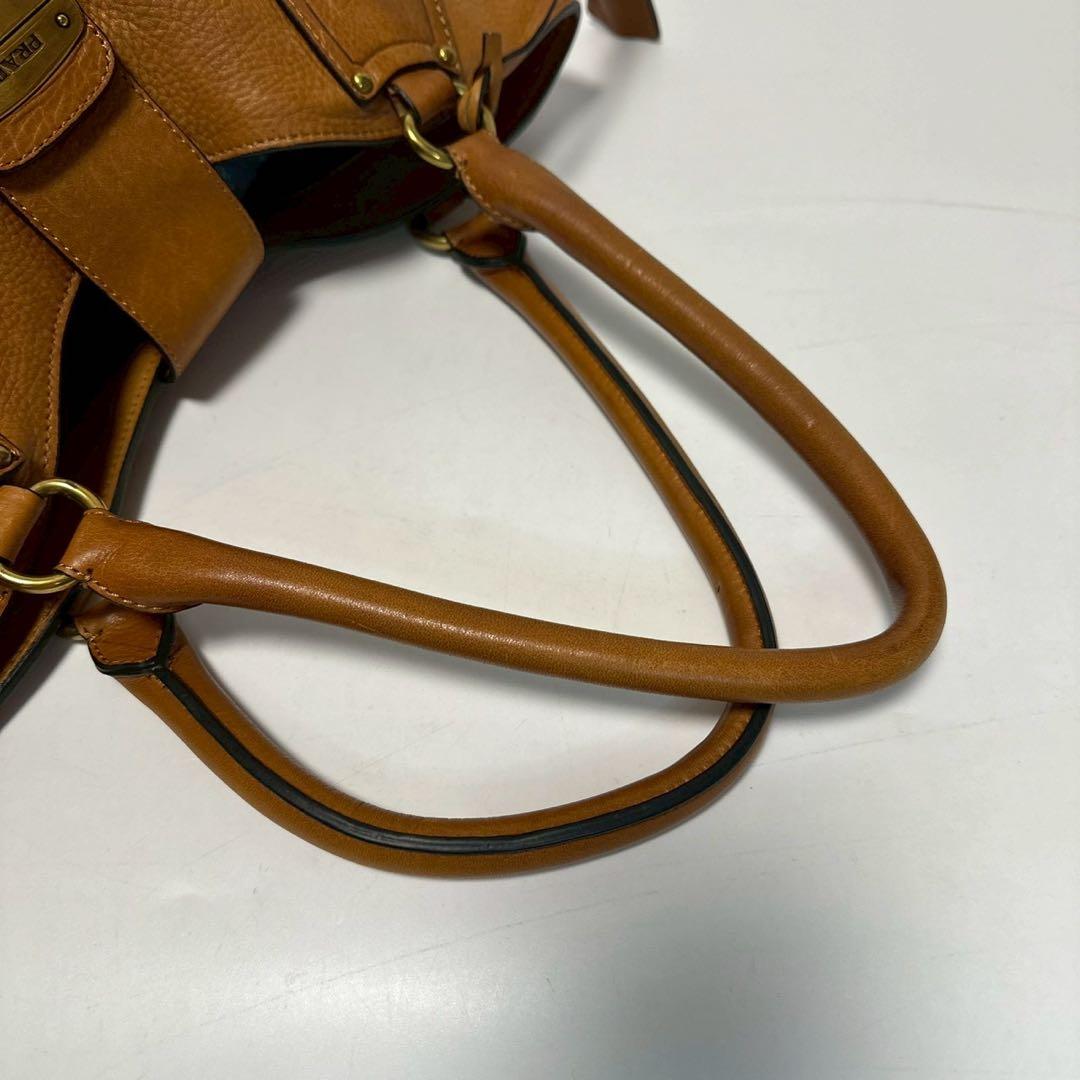 u85【美品】プラダ ロゴ金具 レザー クロシェット ハンドバッグ トート