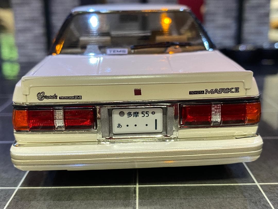 GX71マークⅡタマゴパールリミテッド1/24街道レーサー族車