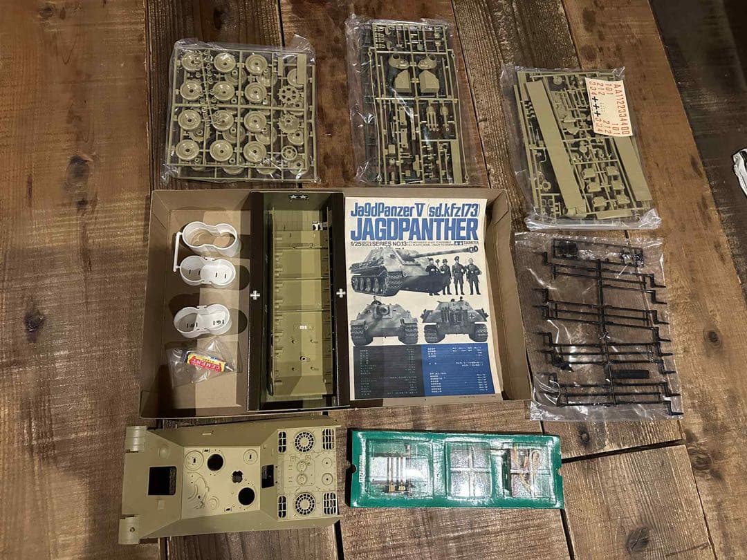 ジャガーパンサー プラモデル ロンメル デラックスシリーズタミヤ
