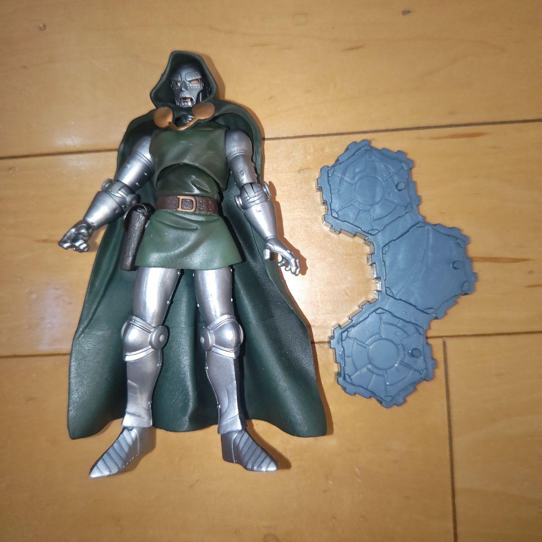 マーベルレジェンド ドクター・ドゥーム 旧 - メルカリ