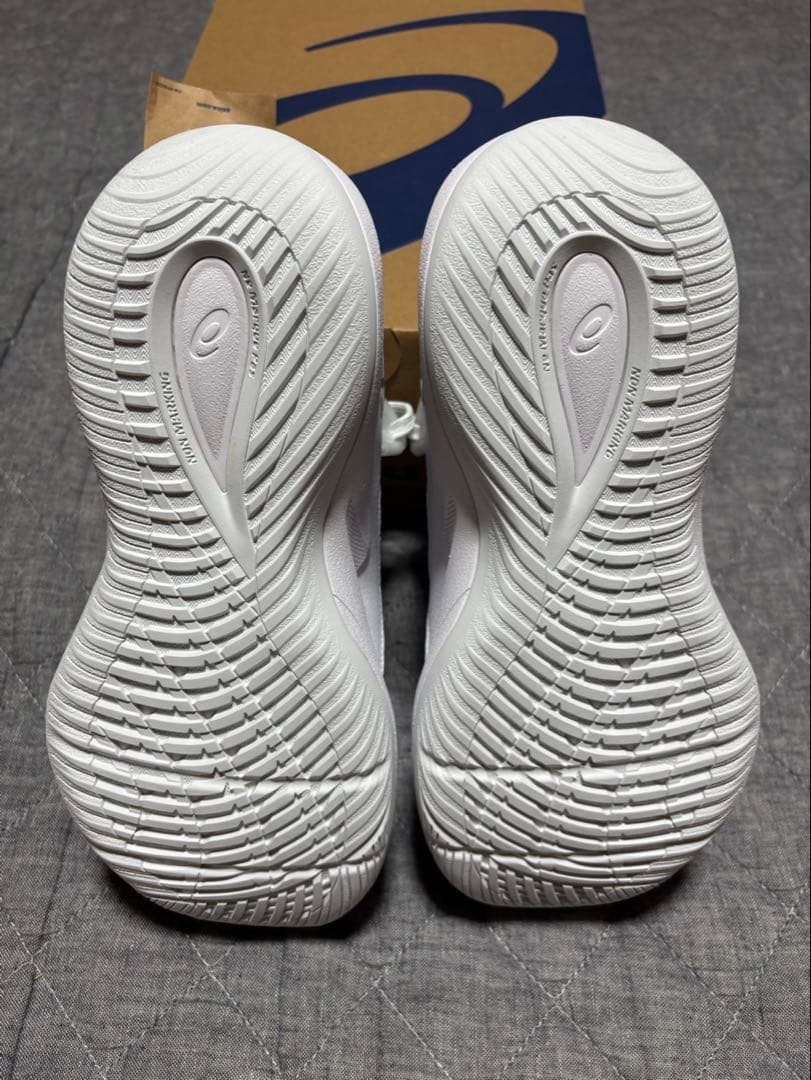 【asics】 nova surge low2 24.5cm