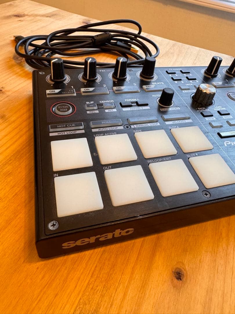 Pioneer DDJ-SP1 DJコントローラー