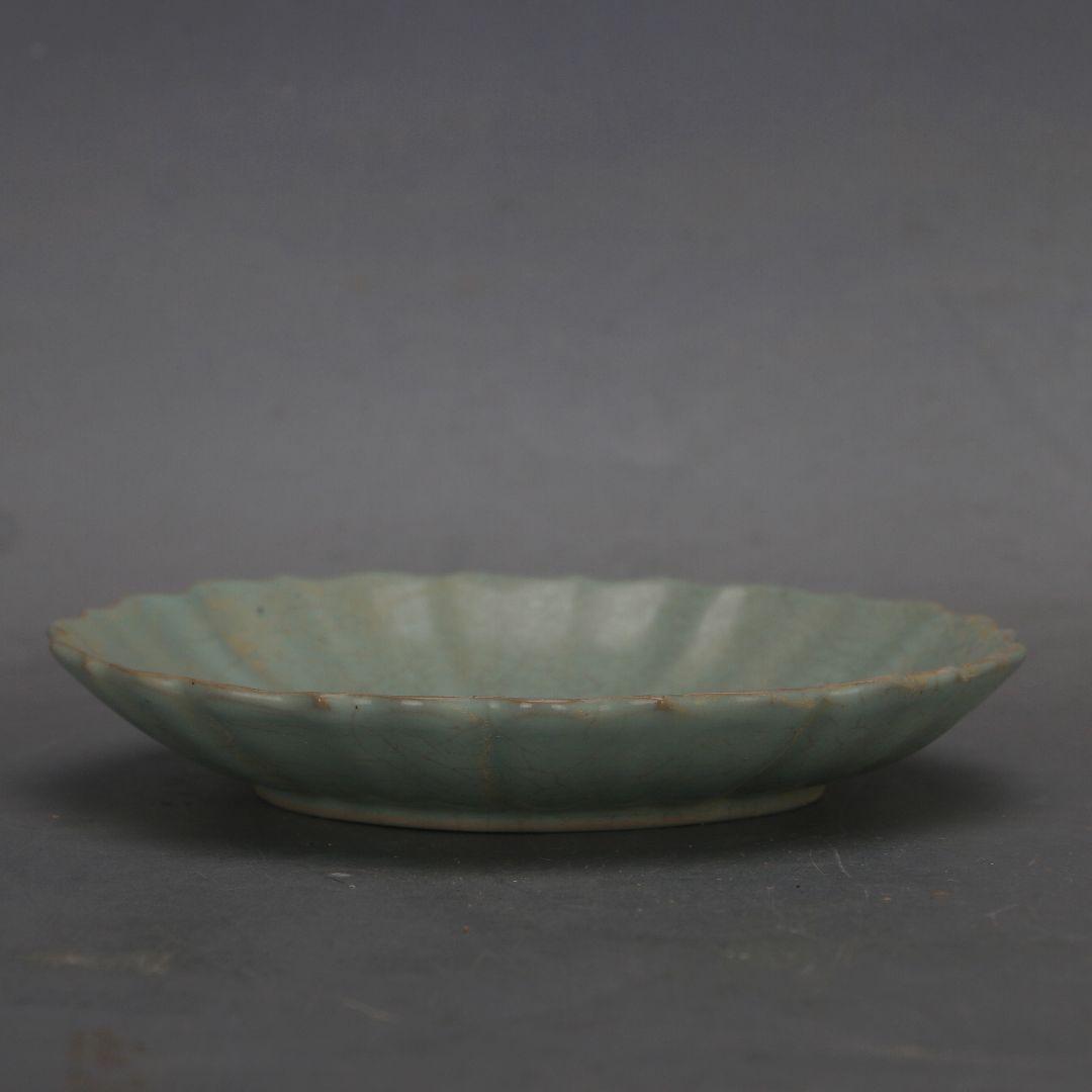 宋汝窯清涼寺徽宗花口賞盤 景徳鎮 陶磁器 装飾品 現代工芸品 美術品