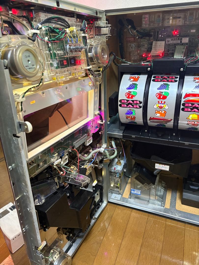 送料無料】初代ファンキージャグラー スロット筐体 コイン不要 音量