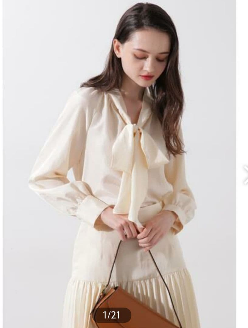 新品未使用タグ付きピンキーダイアンラグランボウタイブラウス - メルカリ