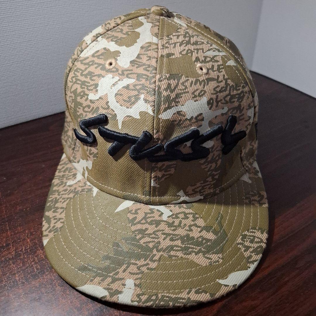 迷彩柄 刺繍ロゴ ベースボールキャップ stussyとnew eraコラボ商品